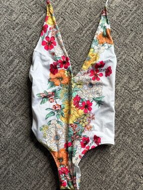 H&M Floral Plunge One Piece Swimsuit | White Tropical Print | Size 4